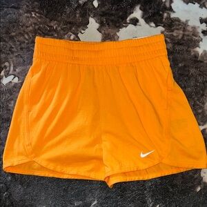 Nike Boys Medium Loose Fit Orange Shorts NWT